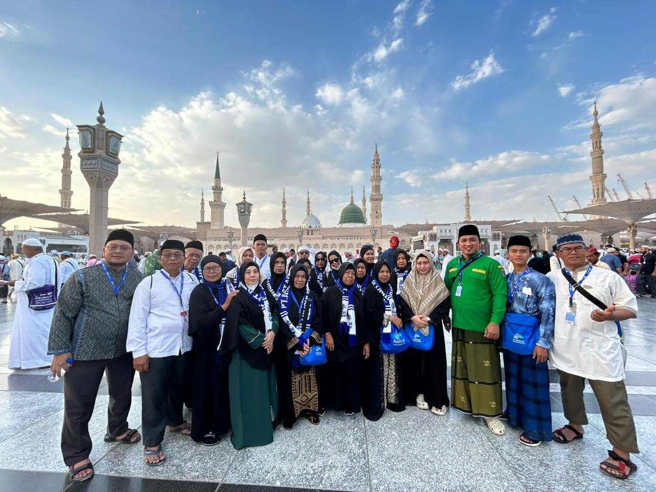 Paket Umroh Hemat